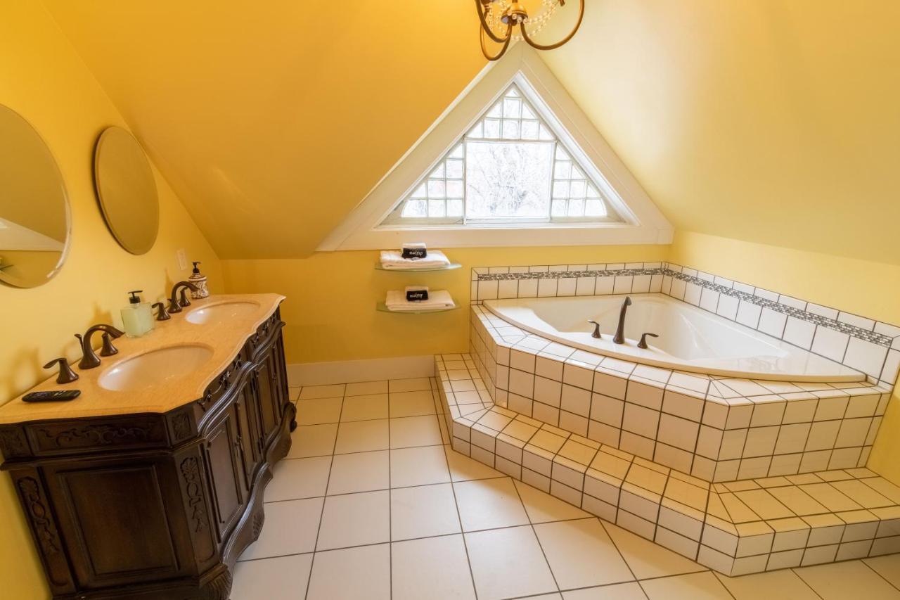Pope House - Hist. Mansion - The Green Suite Helena Extérieur photo